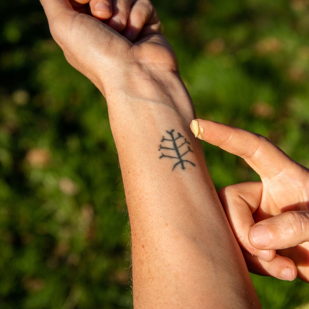 Comment prendre soin d’un tatouage avec une alternative végétale 100% biologique