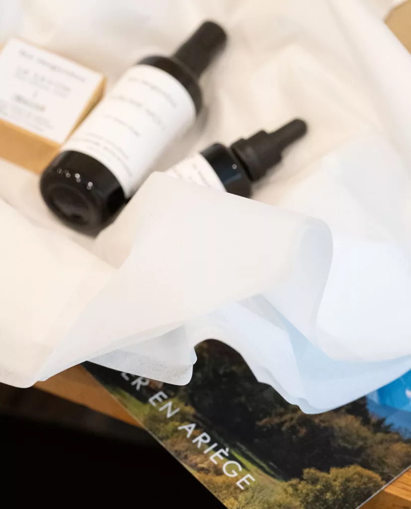 Notre papier de soie vient de la papeterie du village voisin !